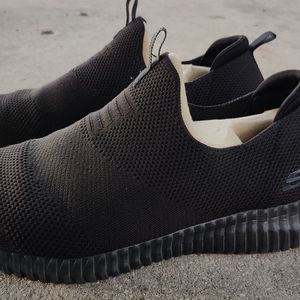 Sketchers Elite Flex Slip On Sneakers Size 10.5